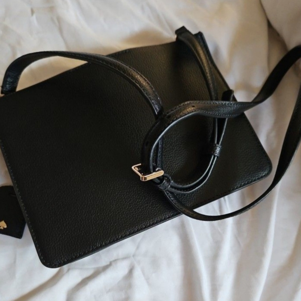 Elegant Black Leather Shoulder Bag
